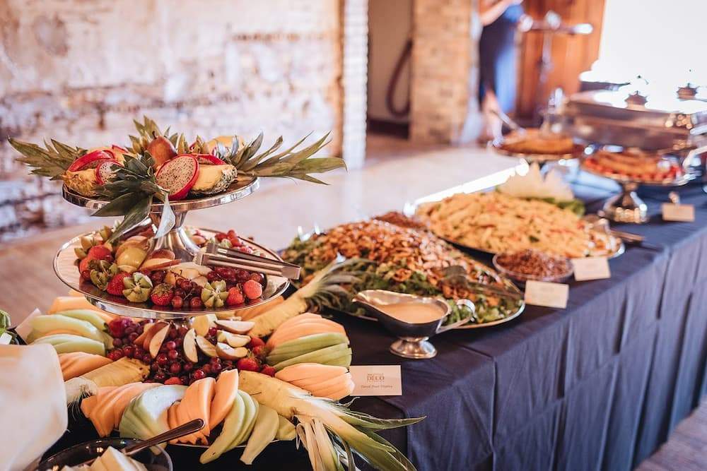 Buffet Wedding Catering Tips for Serving Guests buffet-style the deco catering 1 (1)