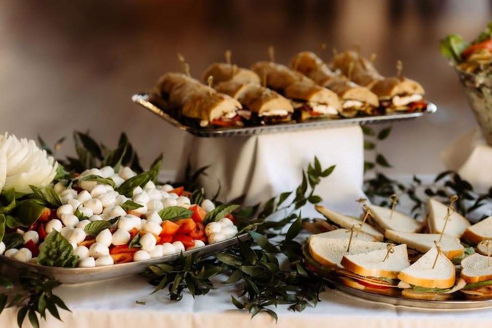 Simple Guide how to plan Memorial Reception Catering St Paul What to Expect the deco catering Simple Guide how to plan Memorial Reception Catering St Paul What to Expect the deco catering 1 (1)